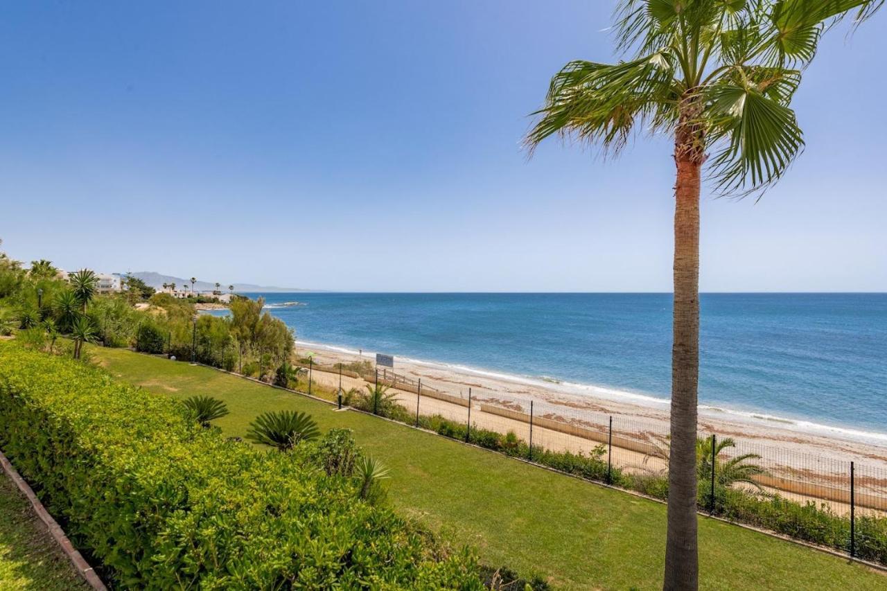 Luxury Three Bedroom At * Estepona